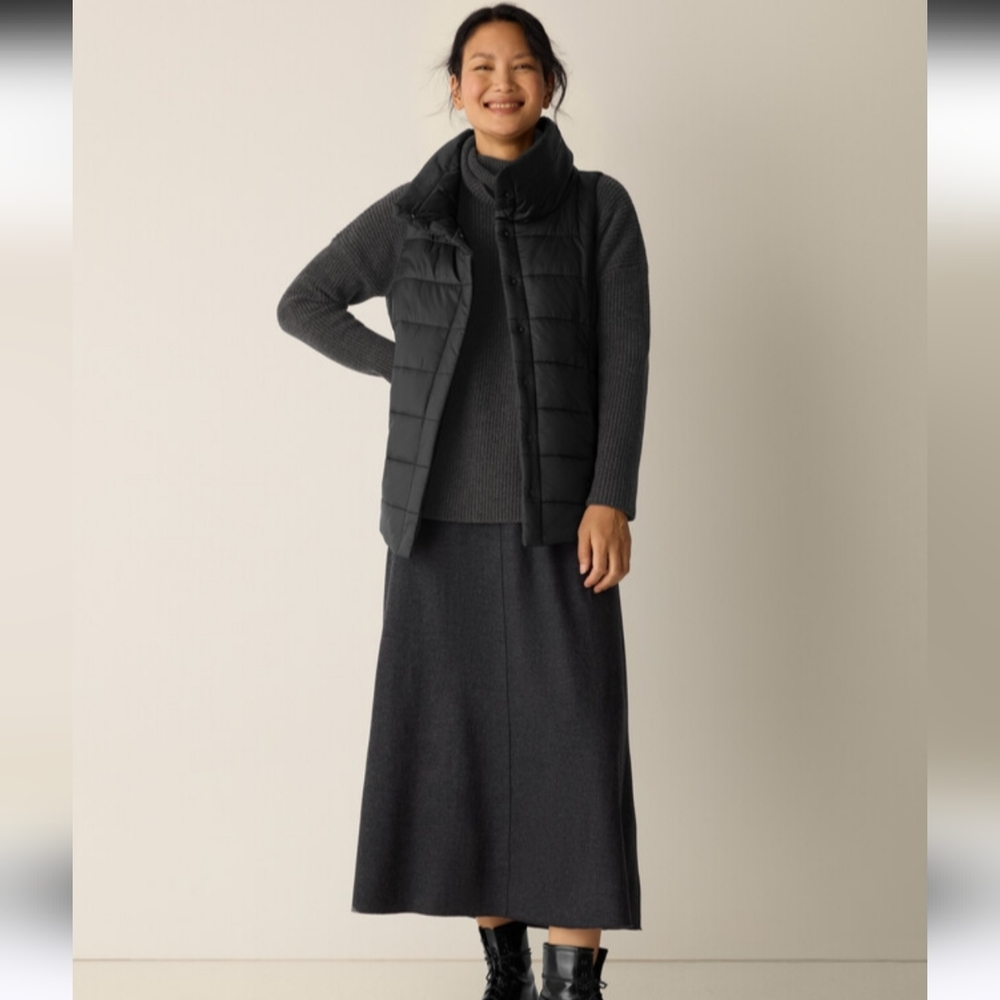Eileen Fisher Eggshell Stand Collard Black Puffer Vest Gorpcore Outerwear